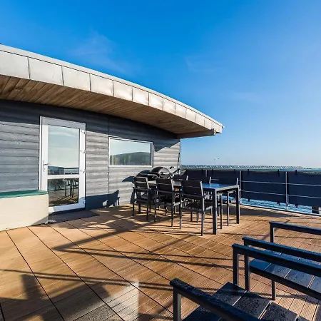 Seaside Serenity In Hvide Sande-by Traum